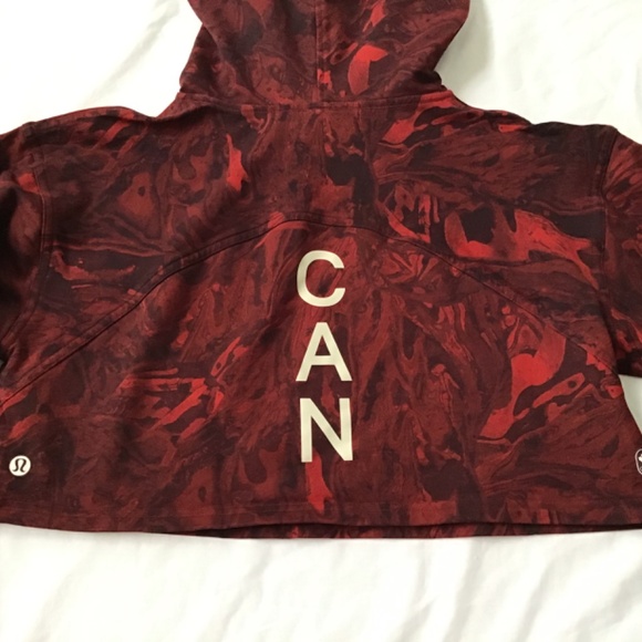 LuLuLemon sz 10 Team Canada All Yours Cropped Hoodie - Picture 6 of 8